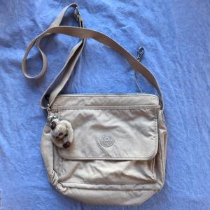 Kipling crossbody
